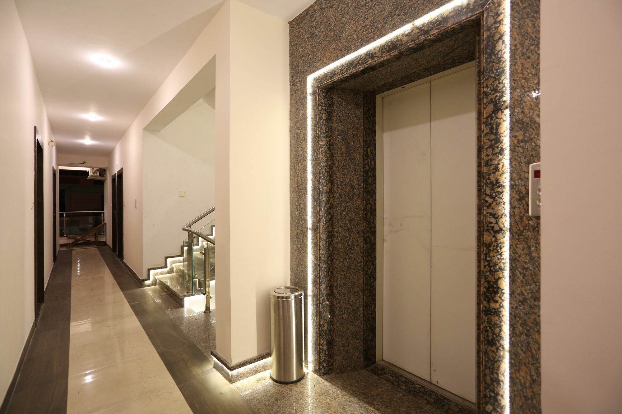 Oyo 9476 Hotel Mittal Кота Екстериор снимка